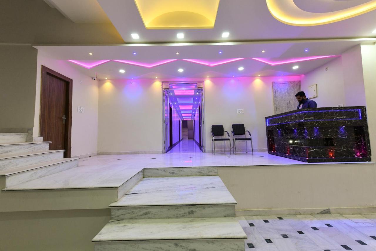 Hn Palace Homestay Agra  Esterno foto