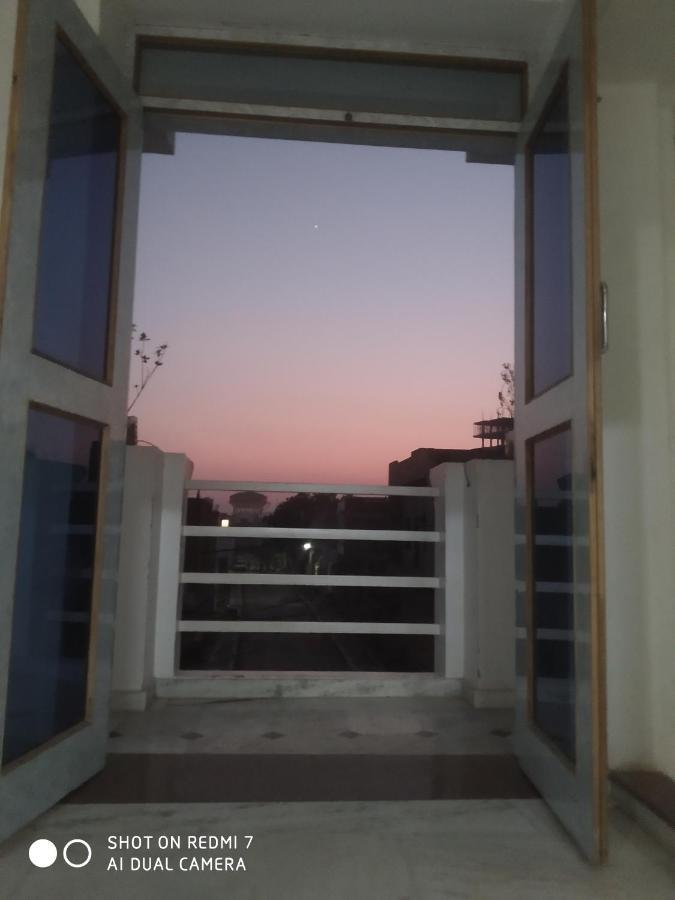 Hn Palace Homestay Agra  Esterno foto
