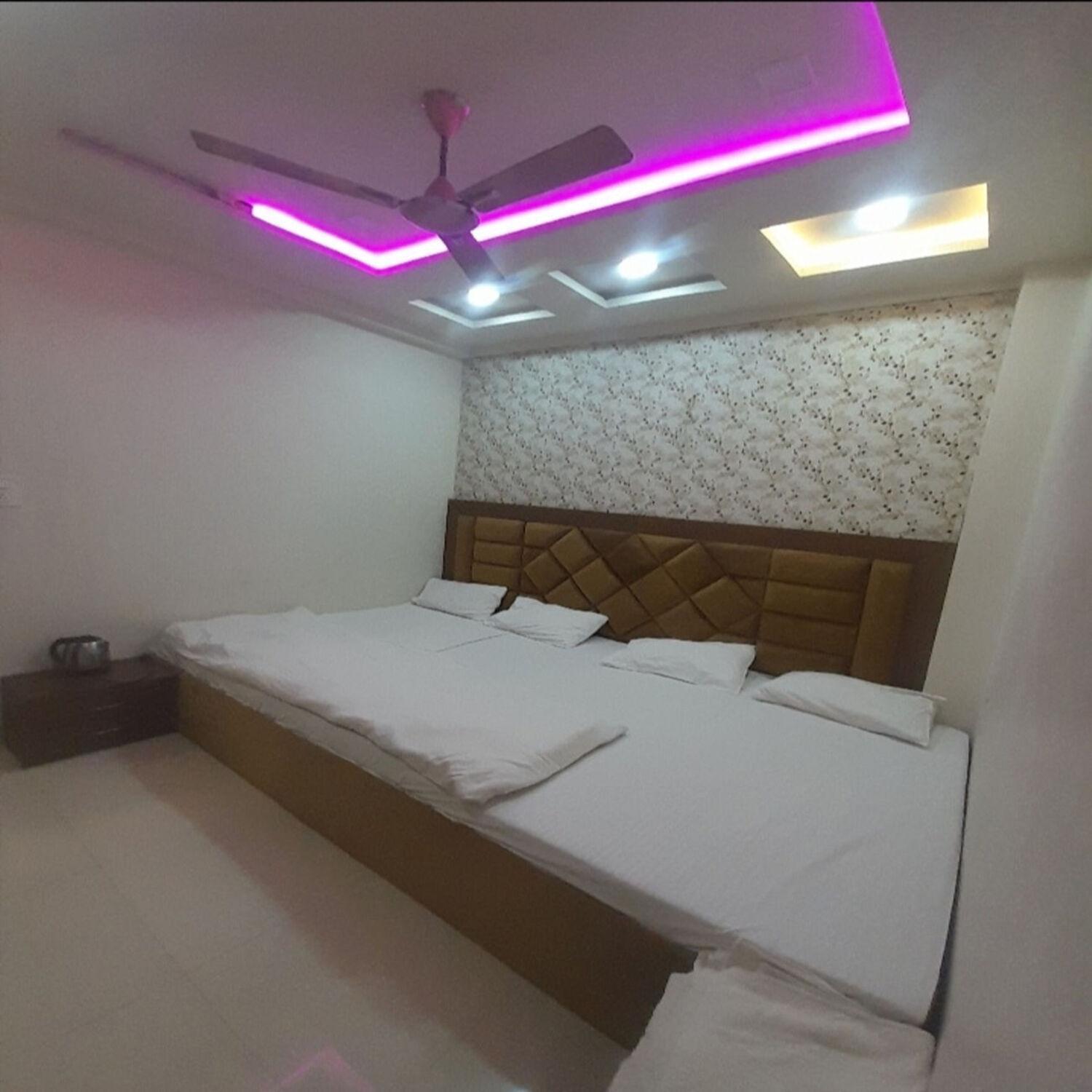 Hn Palace Homestay Agra  Esterno foto