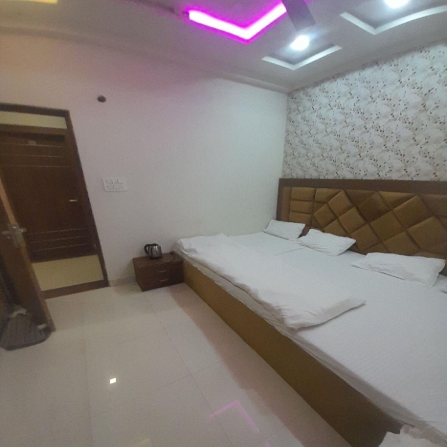 Hn Palace Homestay Agra  Esterno foto